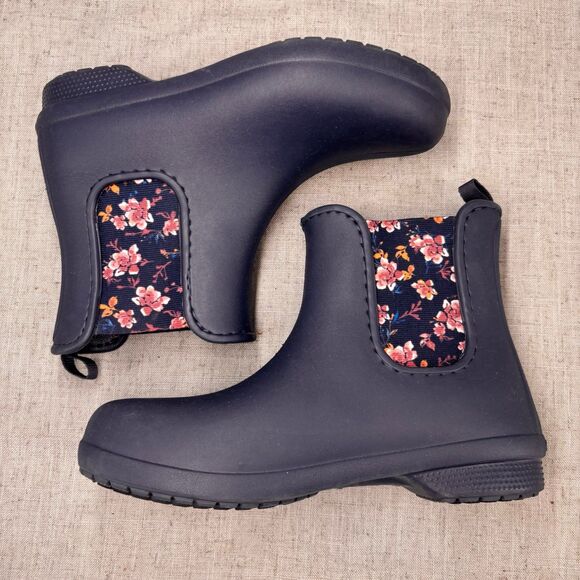 Crocs Freesail Chelsea Boots Navy‎ Blue Floral Pull On Rain Boot Women’s 7 - Picture 10 of 11